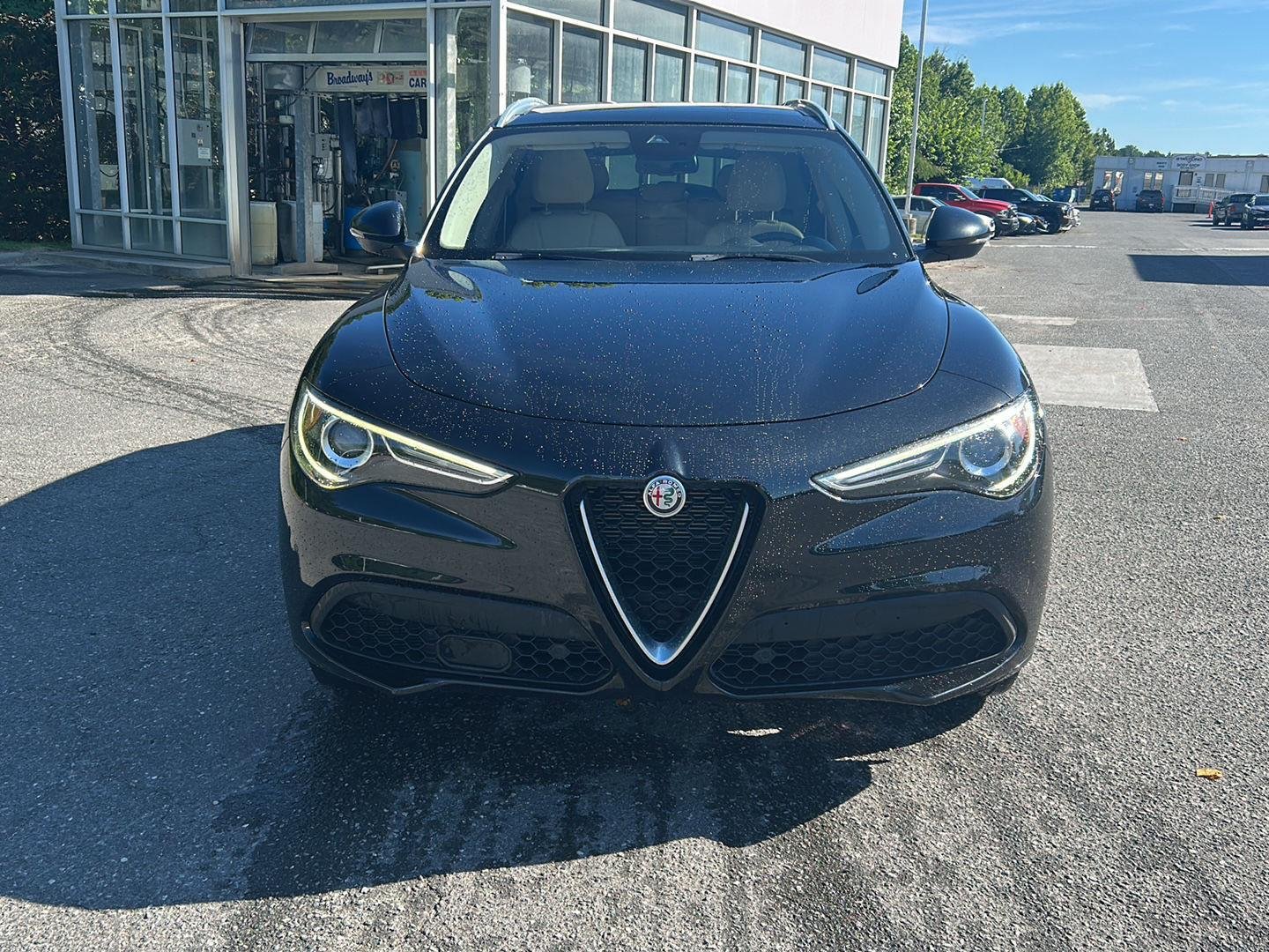 Used 2020 Vulcano Black Metallic Alfa Romeo Ti Lusso image 8