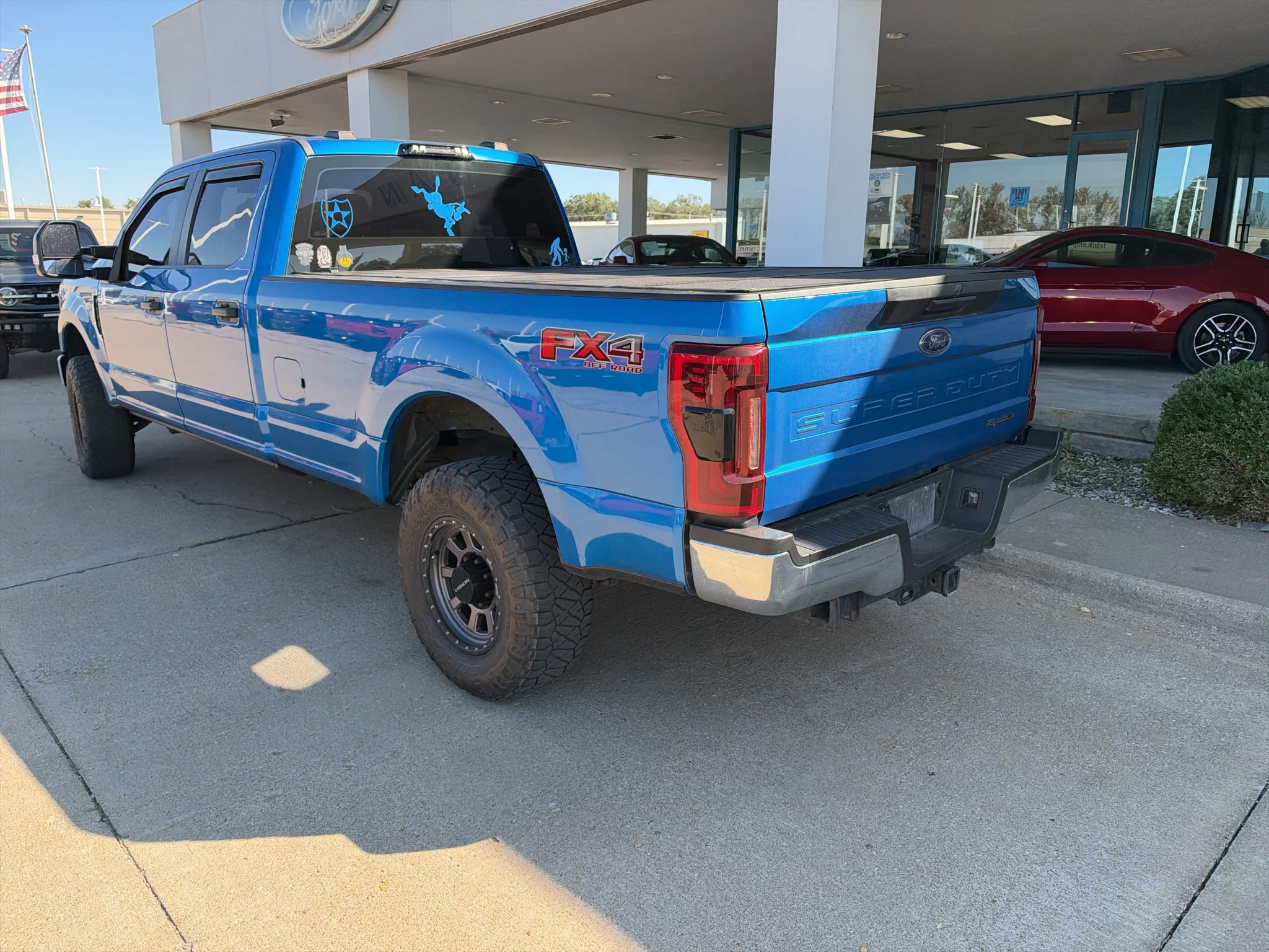 Used 2020 Velocity Blue Metallic Ford XL image 8