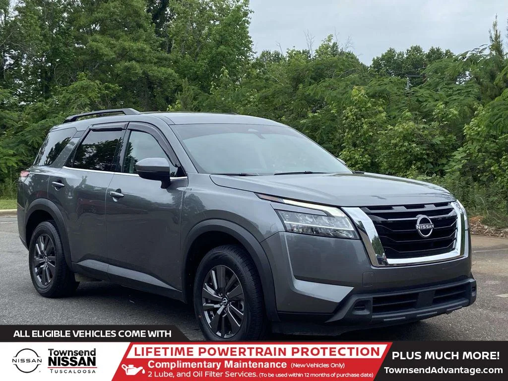 2022 Nissan Pathfinder SV 4WD's photo