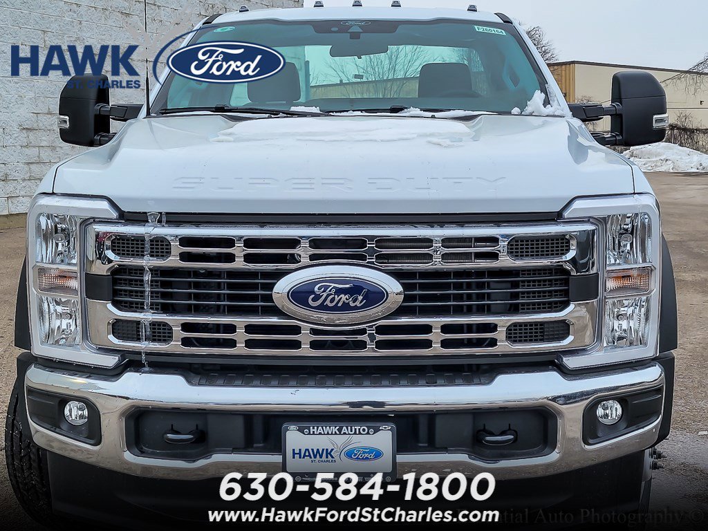 New 2026 Oxford White Ford F-450® XL image 4