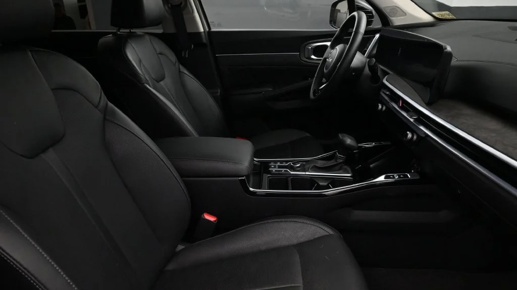 Used 2024 Brown Kia X-Line SX image 2