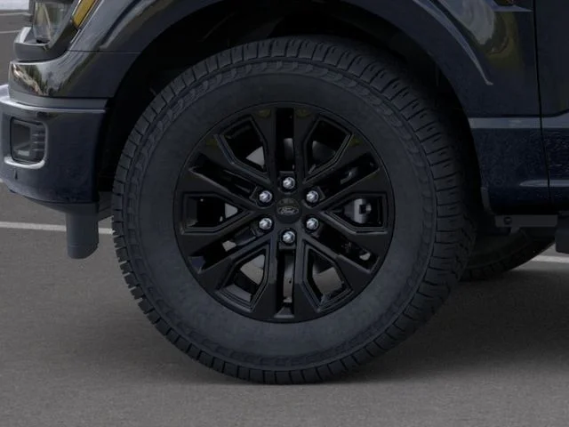 New 2026 Agate Black Metallic Ford XLT image 19