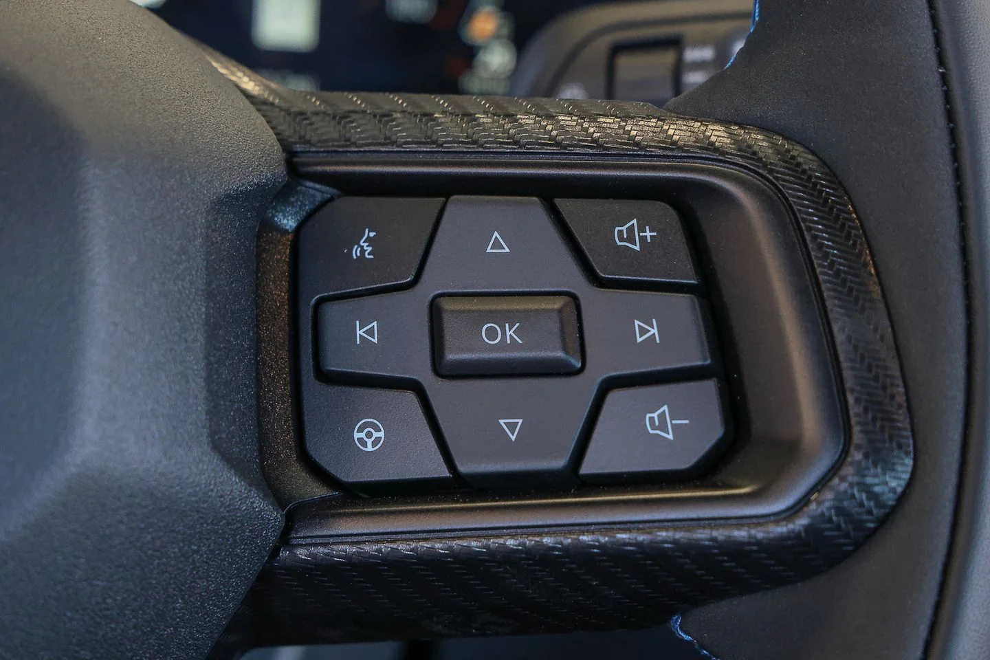 New 2026 Carbonized Gray Metallic Ford Dark Horse® Premium image 30
