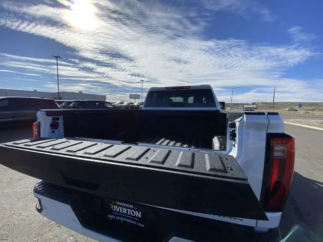 New 2026 Glacier White Tricoat GMC Denali Ultimate image 24