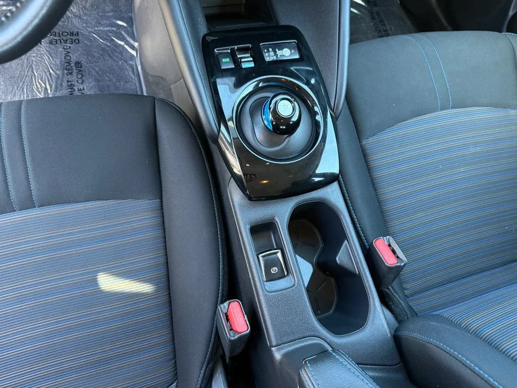 Used 2024 Black Nissan SV PLUS image 27