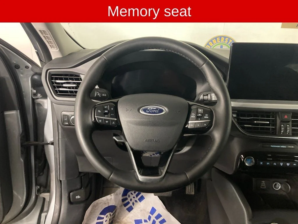 Used 2024 Silver Ford Platinum image 9