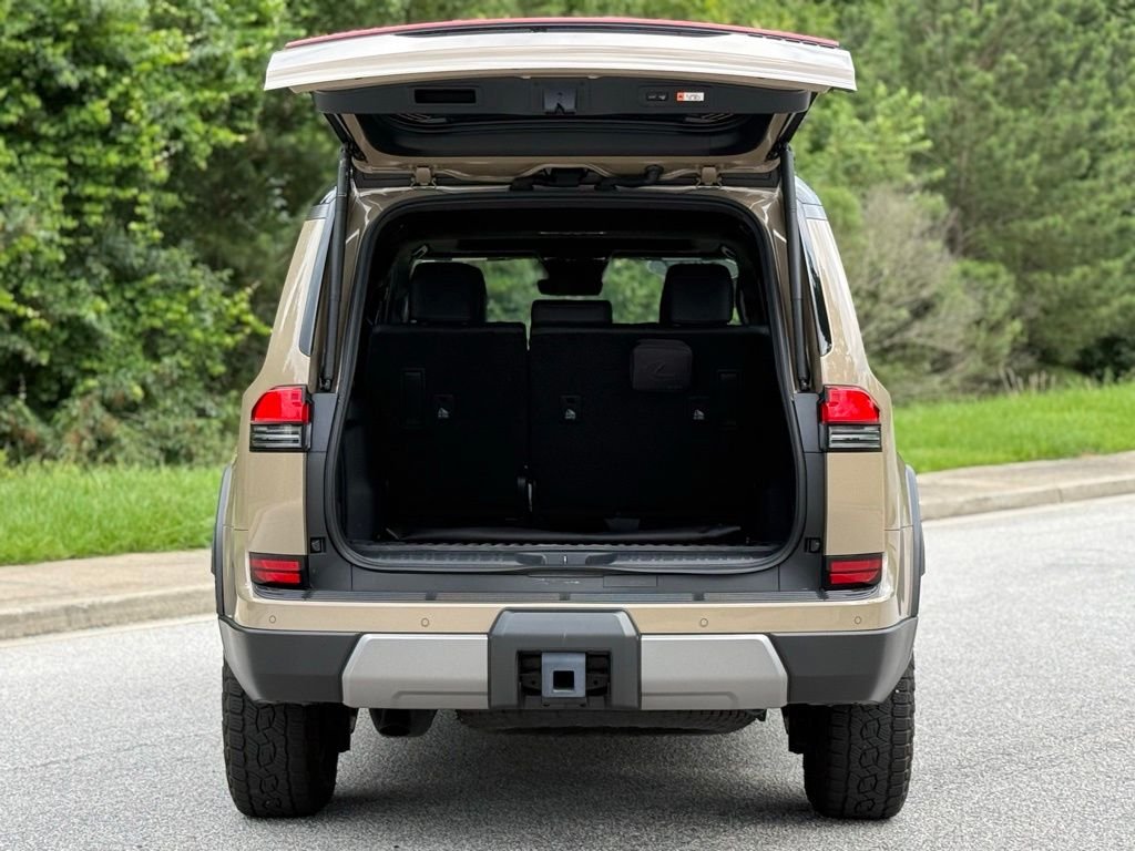 2024 Lexus GX Overtrail+ - Photo 17