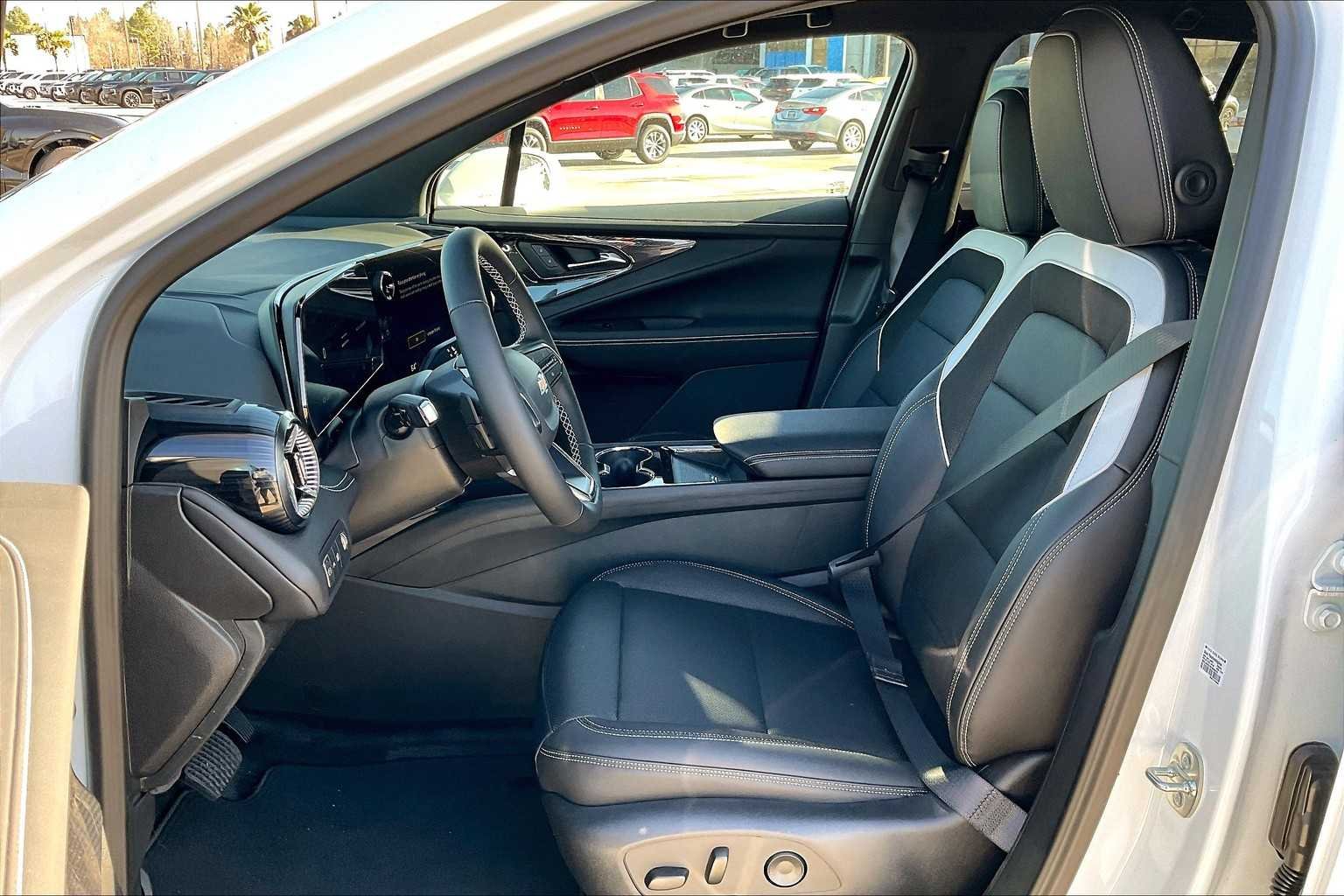 2025 Chevrolet Blazer EV LT - Photo 10