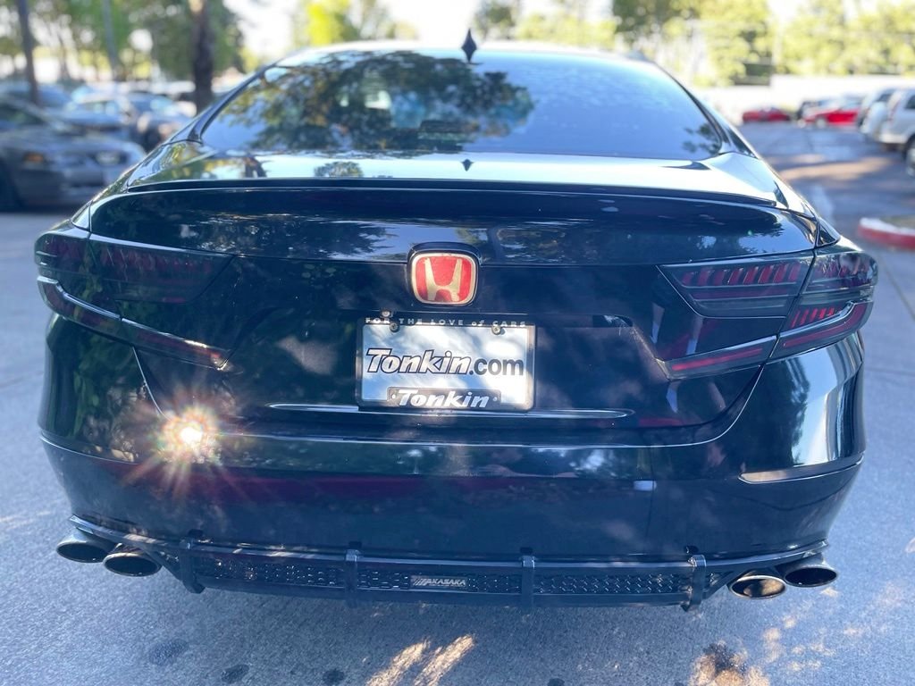 Used 2018 Crystal Black Pearl Honda Sport image 5