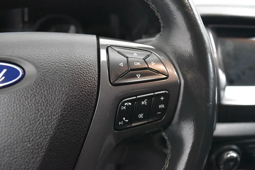 Used 2023 Green Ford Lariat image 13