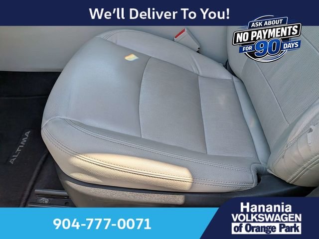Used 2022 Black Nissan 2.5 SL image 21