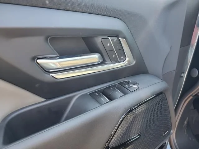 2026 Chevrolet Silverado EV Trail Boss - Photo 7