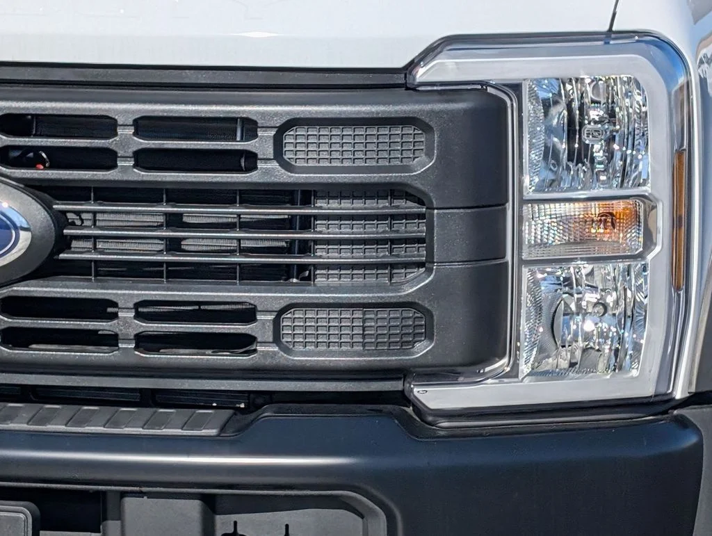 New 2026 Oxford White Ford F-550® XL image 12