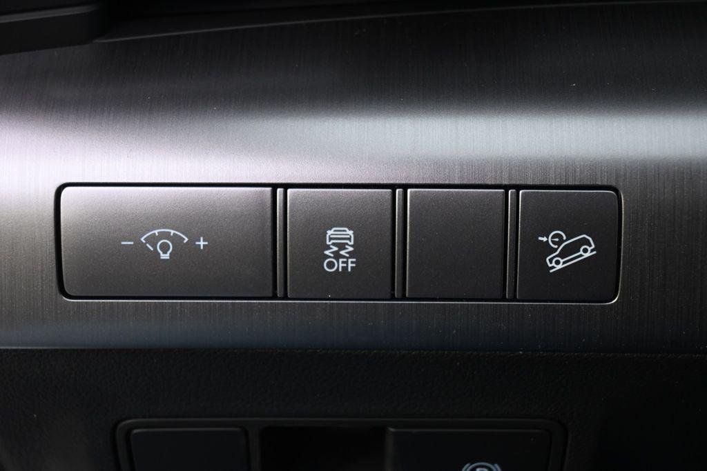 New 2026 White Hyundai SEL Premium AWD image 24