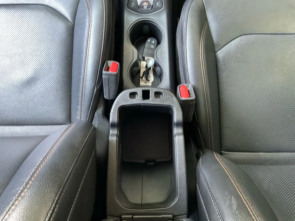 Used 2021 Silver Jeep Limited image 10