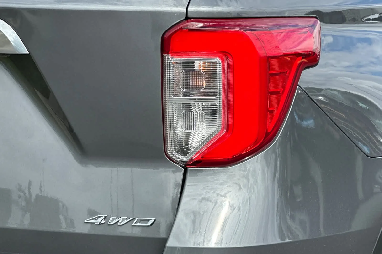 Certified Used 2023 Carbonized Gray Metallic Ford Platinum image 29