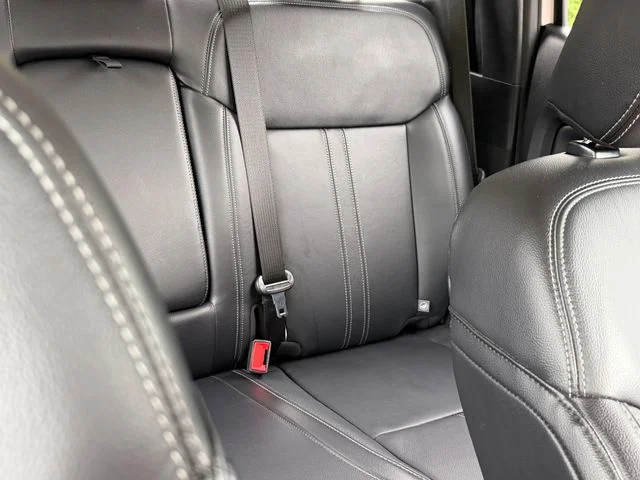 Used 2019 White Ford Lariat image 17