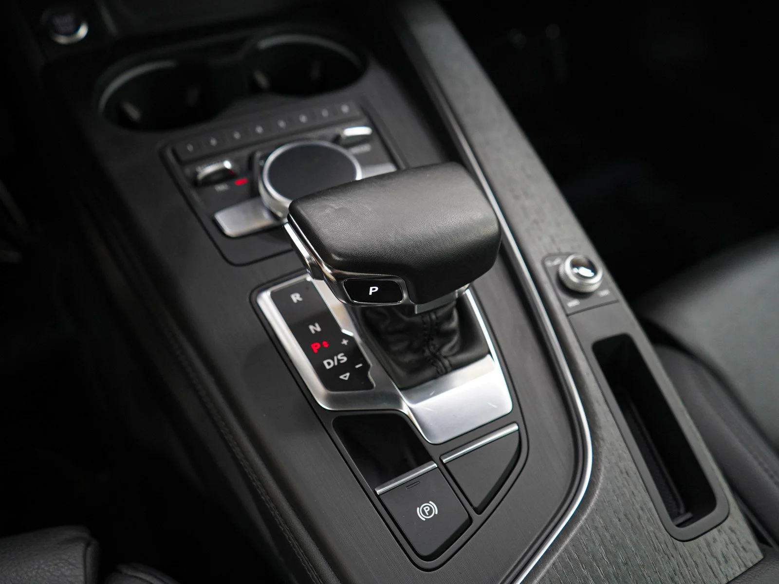 Used 2019 Manhattan Gray Metallic Audi 2.0T Premium Plus image 20