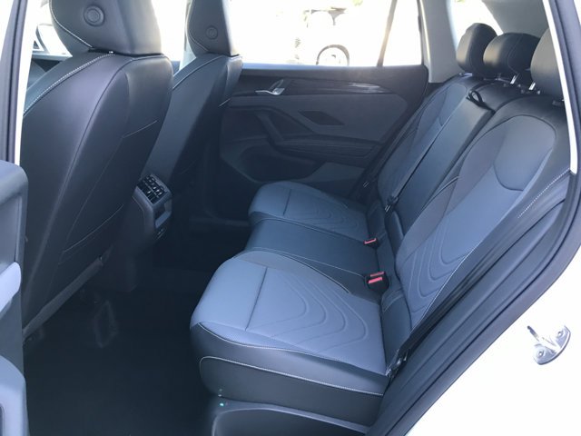 New 2026 Pure White Volkswagen SE image 23
