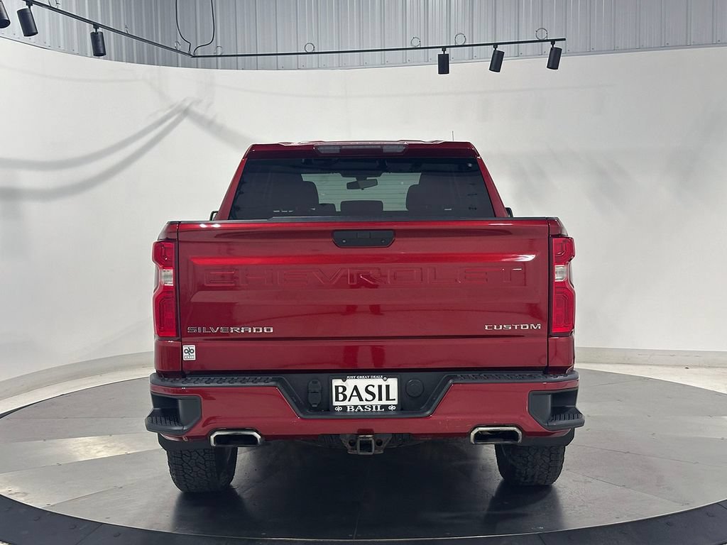 Used 2019 CAJUN RED TINTCOAT Chevrolet Custom image 12