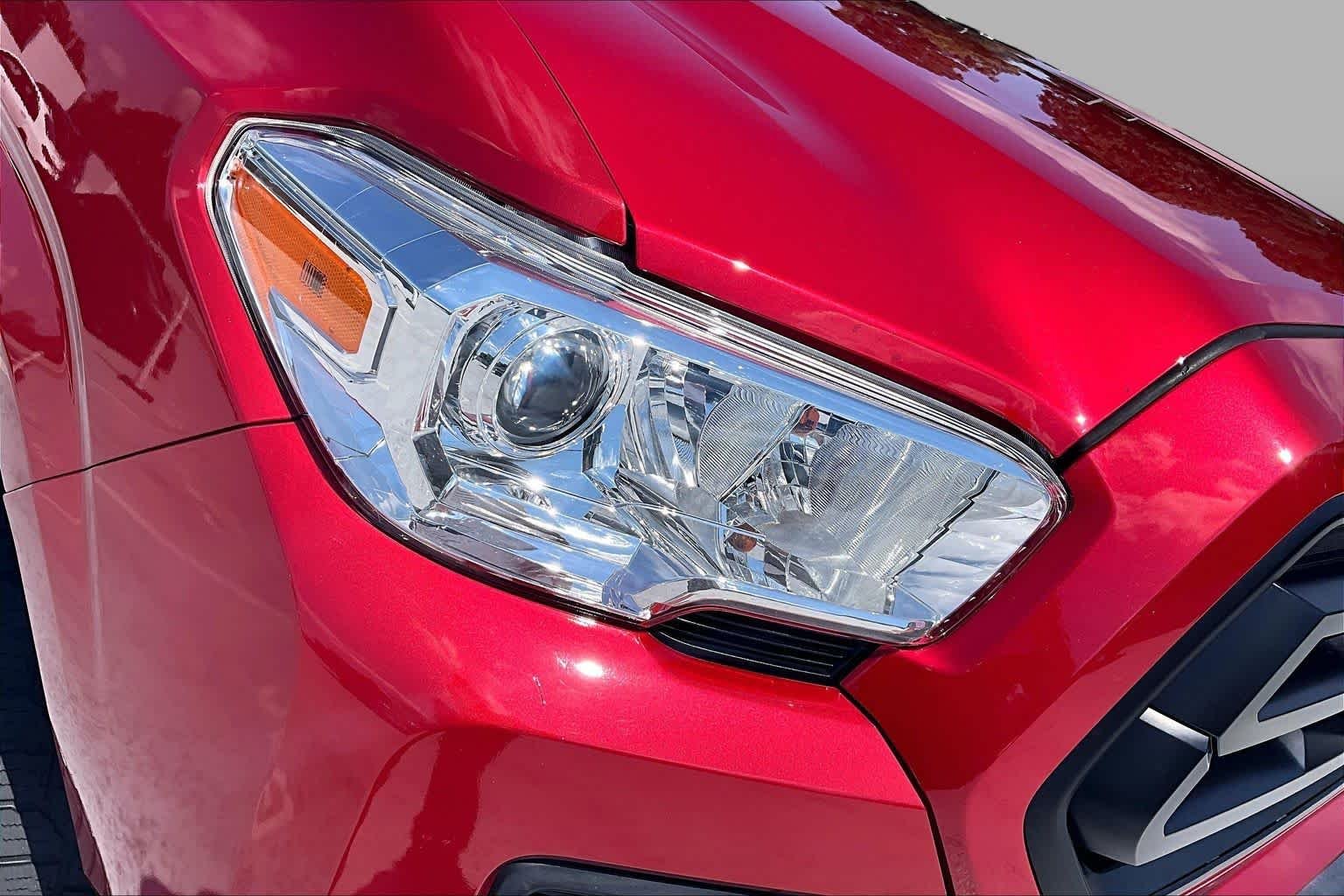 Used 2021 Barcelona Red Metallic Toyota SR image 27
