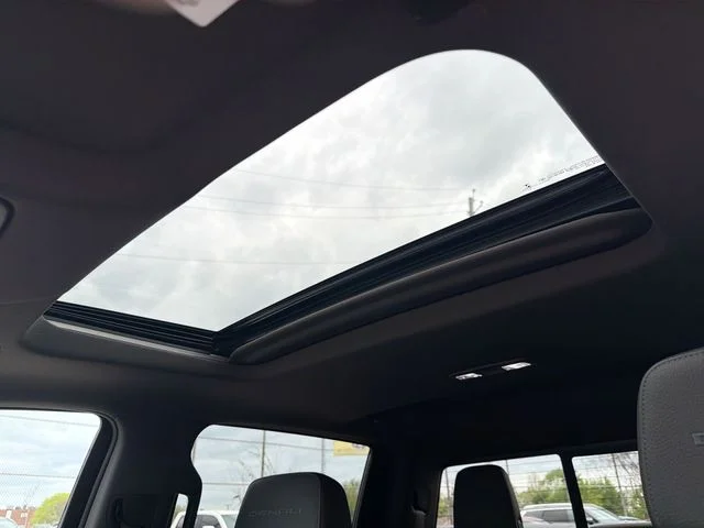 Used 2020 White GMC Denali image 18