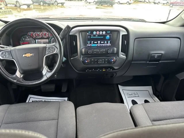 Used 2018 CAJUN RED TINTCOAT Chevrolet LT image 17