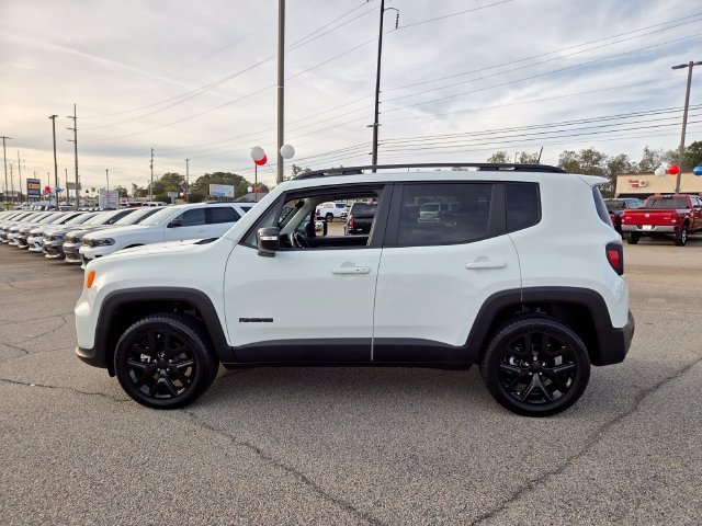 Used 2023 White Jeep Altitude image 4