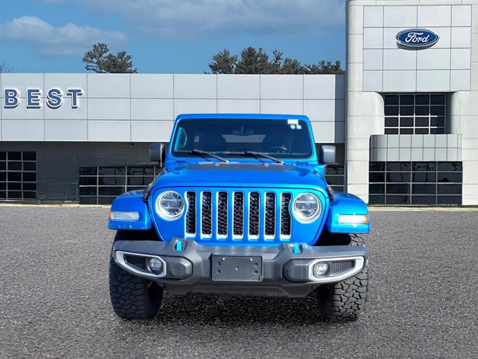 Used 2022 Hydro Blue Pearlcoat Jeep Unlimited Sahara image 10