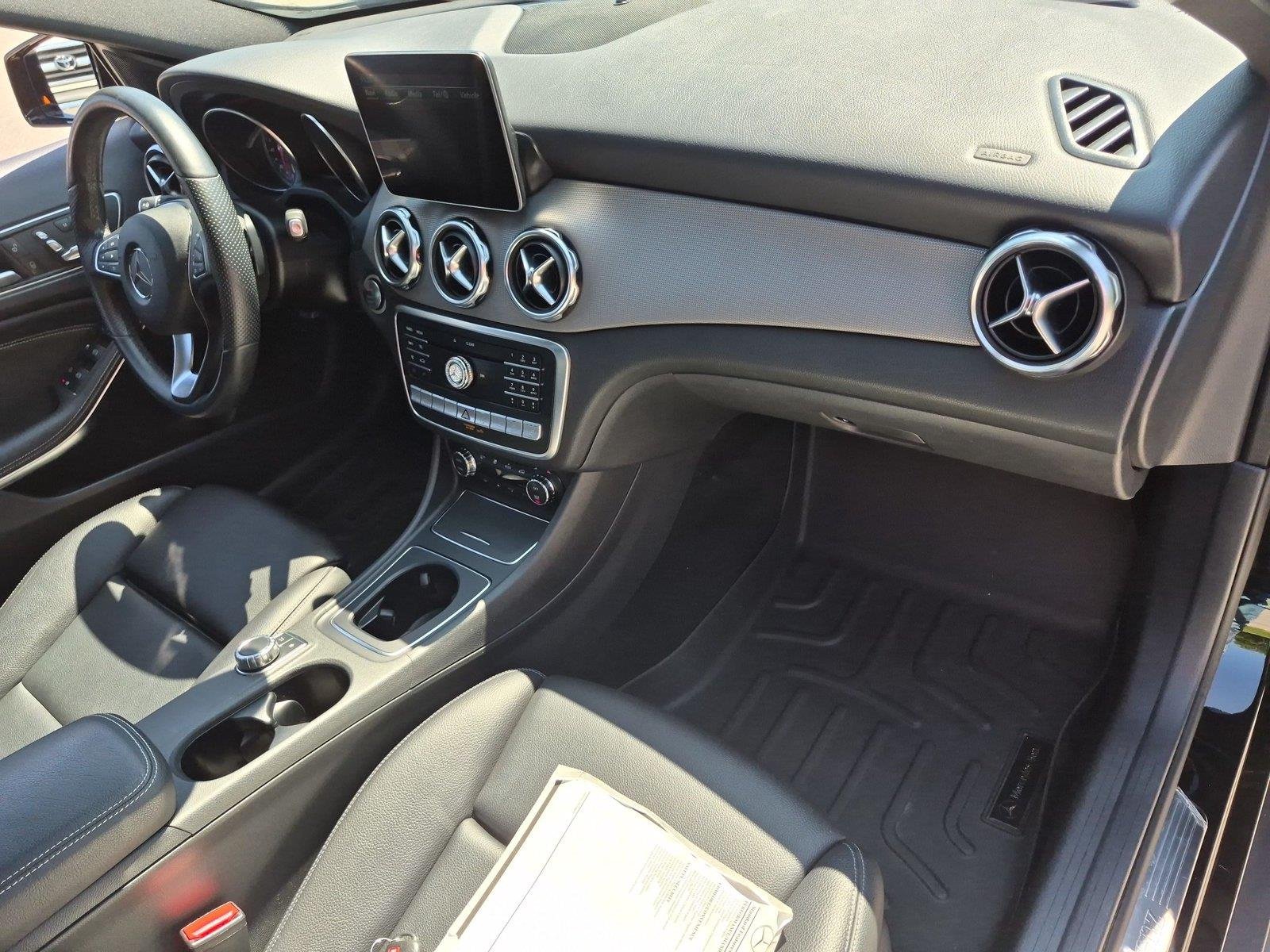 Used 2020  Mercedes-Benz GLA 250 image 38