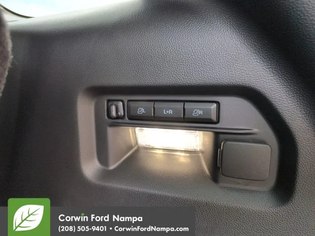 New 2026 Star White Metallic Tri-Coat Ford Platinum image 30