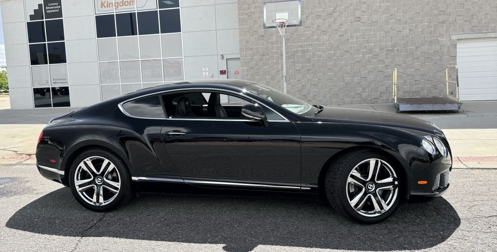 Used 2012 Black Bentley Base image 5