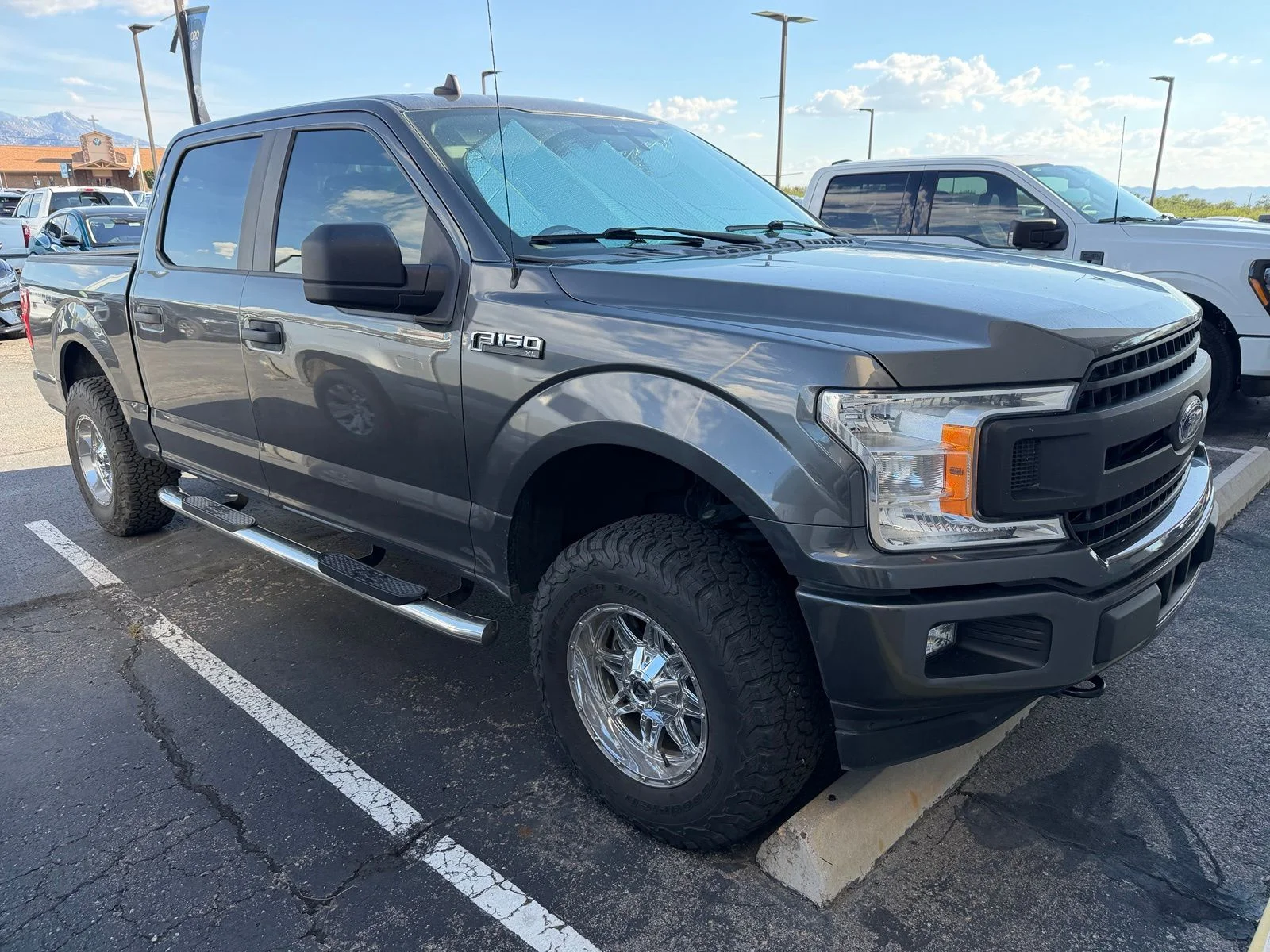 Used 2020 Magnetic Ford XL image 10