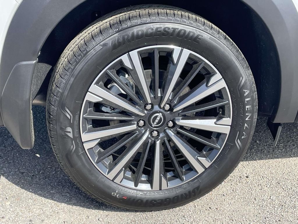 New 2026 White Nissan Platinum image 7