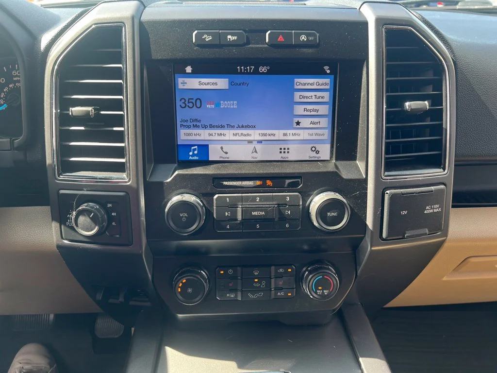 Used 2019 Silver Spruce Metallic Ford XLT image 13