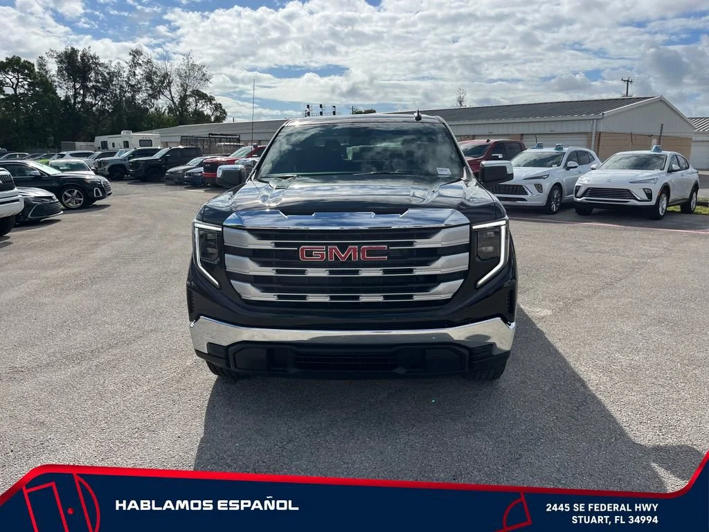 New 2026 Onyx Black GMC SLE image 2