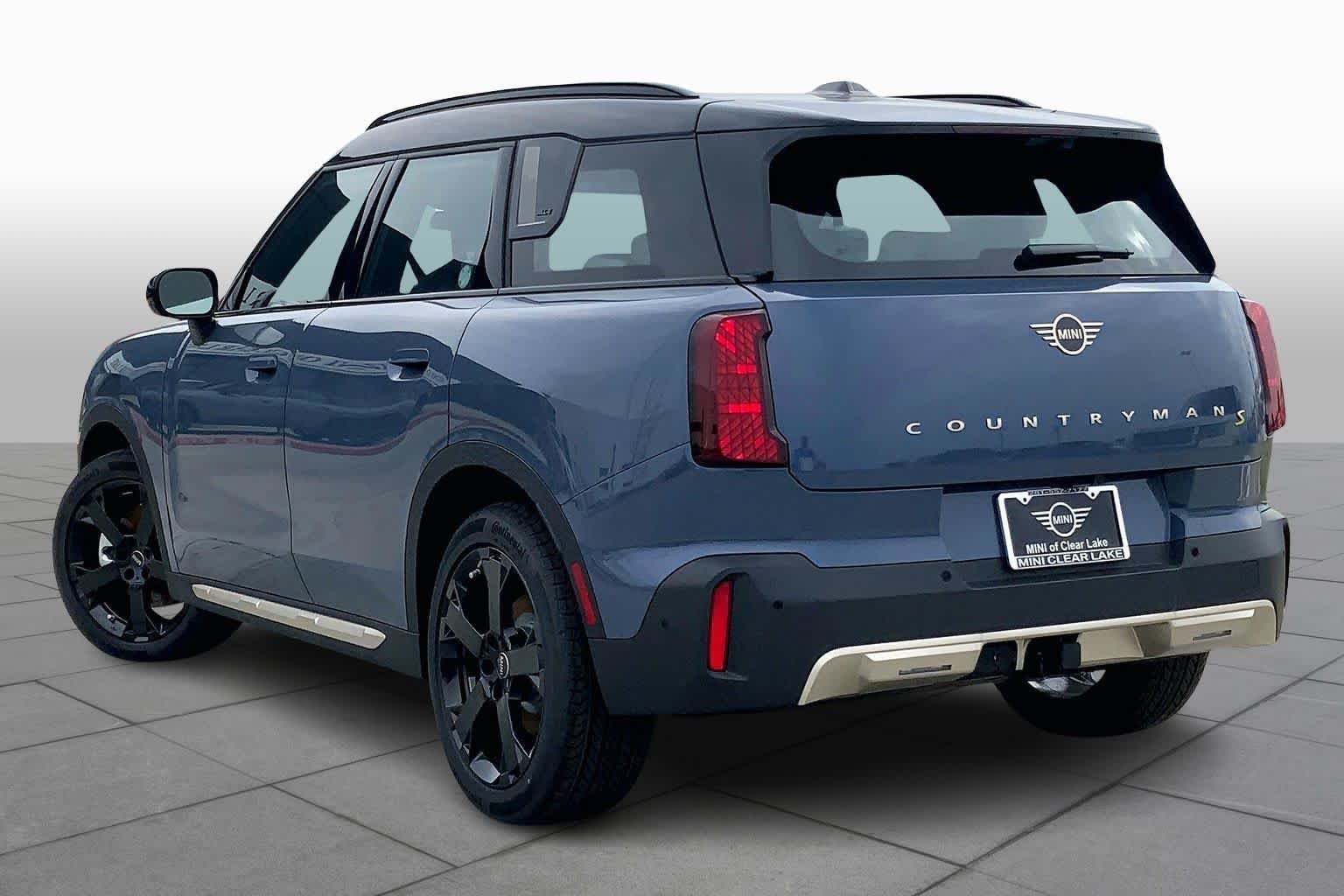 New 2026 Slate Blue Metallic MINI Signature Plus image 12