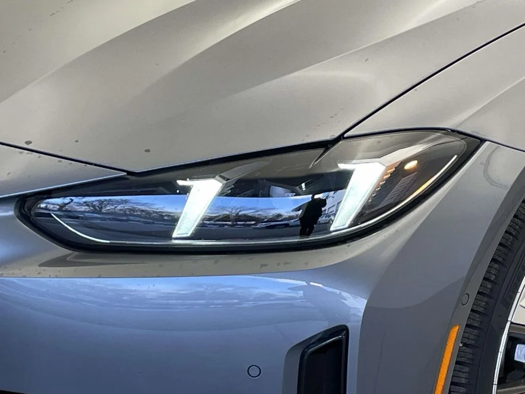 2026 BMW i4 40 - Photo 9