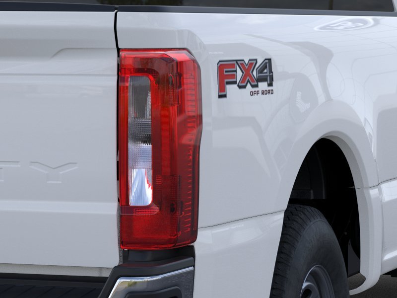 New 2026 Oxford White Ford F-350® XL image 21