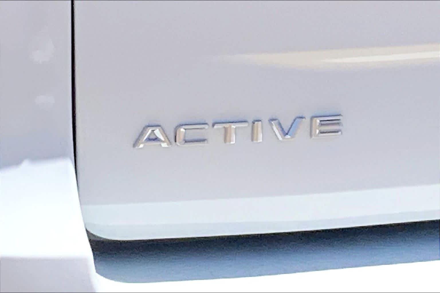 New 2026 Oxford White Ford Active image 15
