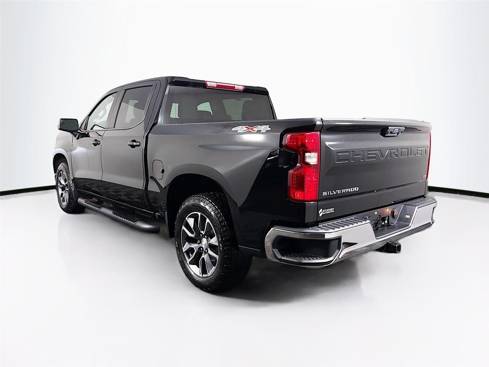 Used 2024 Black Chevrolet LT (2FL) image 9