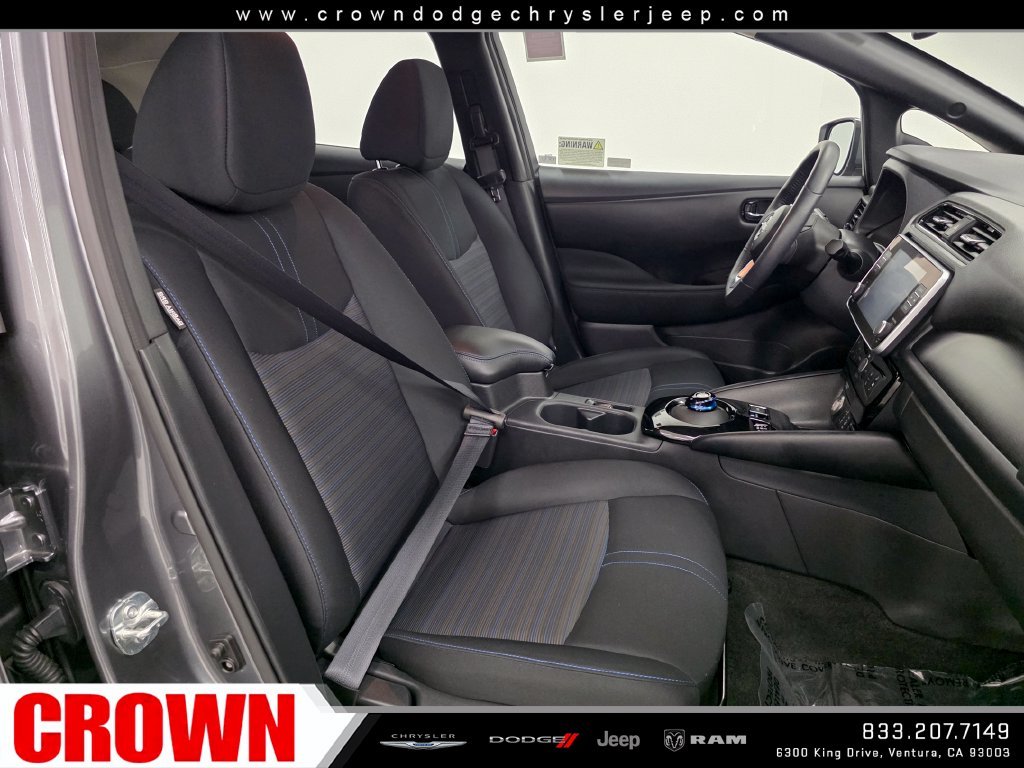 Used 2025 Gray Nissan SV Plus image 11