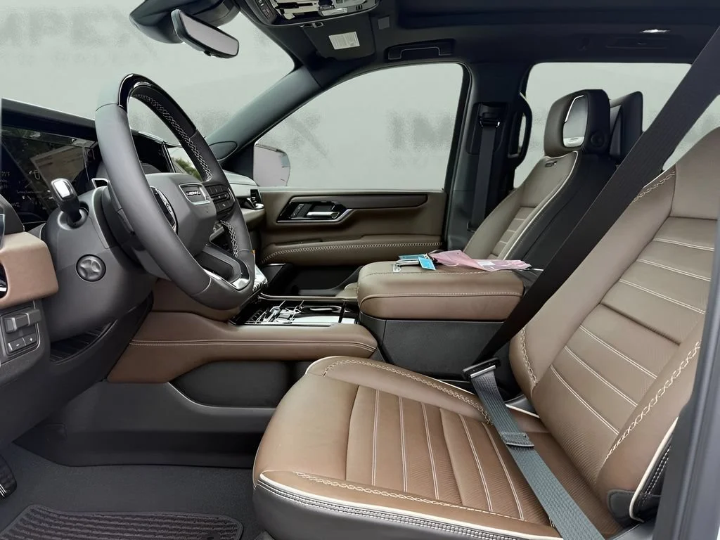 New 2026 Glacier White Tricoat GMC Denali Ultimate image 9
