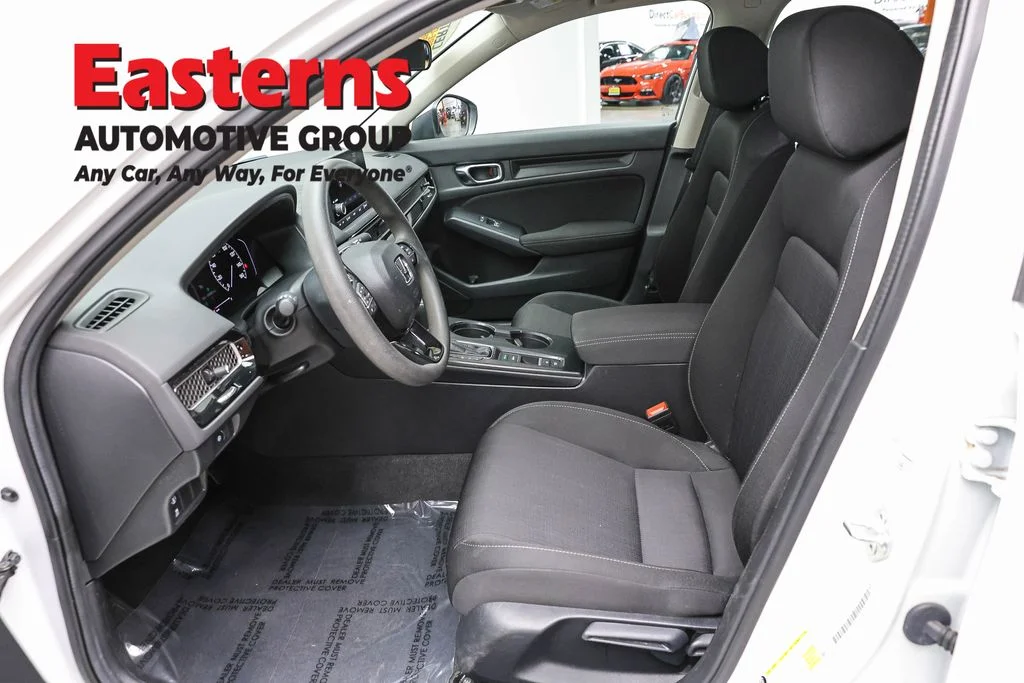 Used 2024 White Honda LX image 13