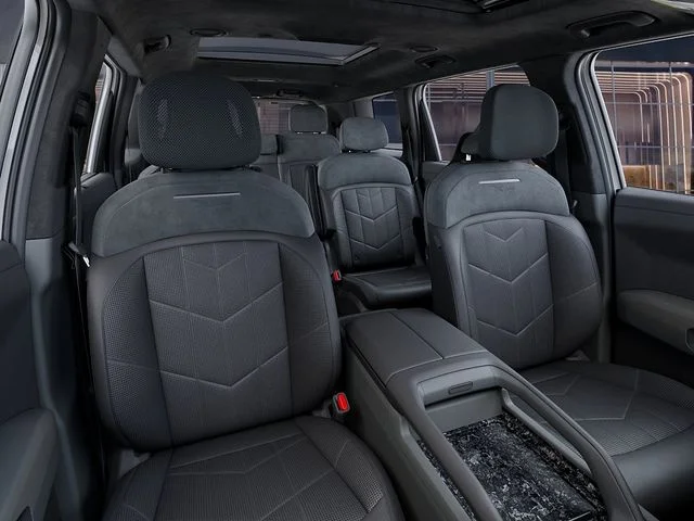 New 2027 White Kia X-Pro SX-Prestige image 16