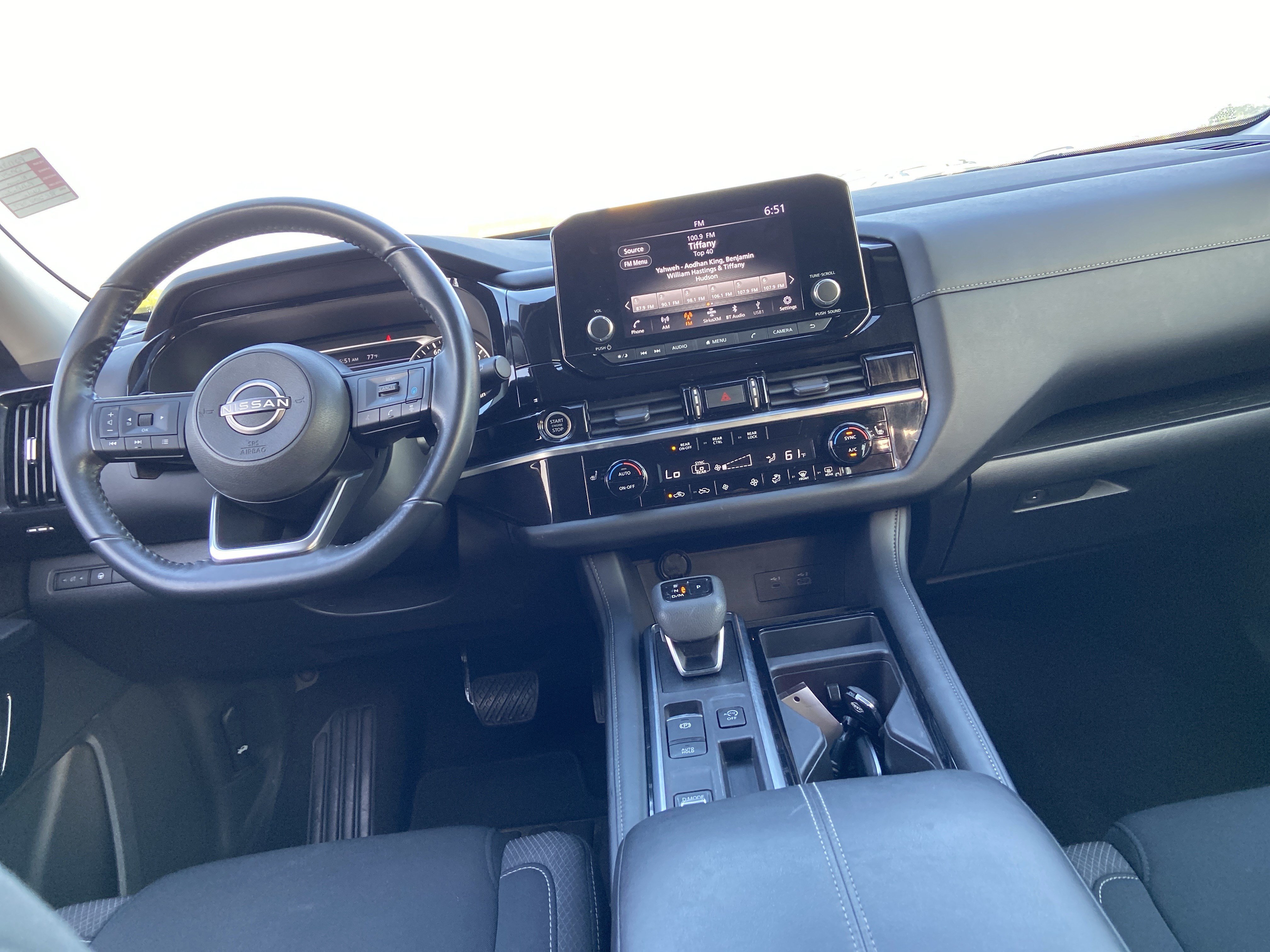 Used 2024 Pearl White Tricoat Nissan SV image 17