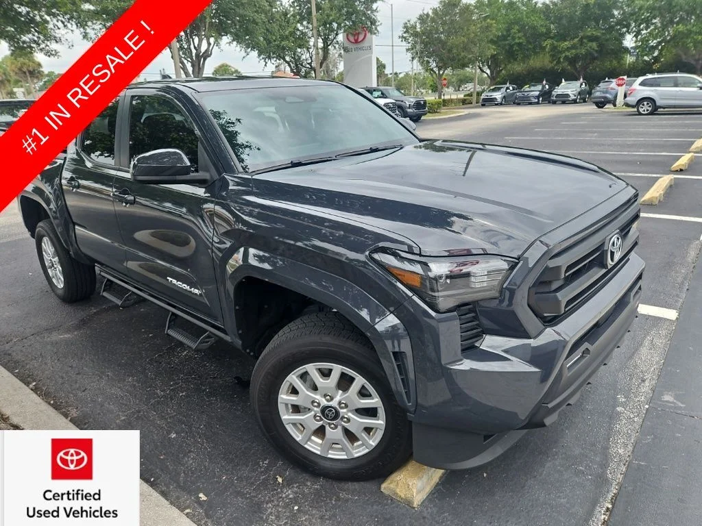Used 2024  Toyota SR5 image 1