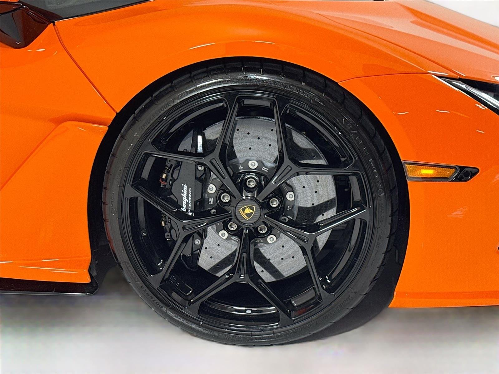 Used 2024 Arancio Apodis Metallic Lamborghini  image 40
