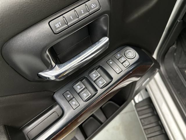 Used 2019 QUICKSILVER METALLIC GMC SLT image 18