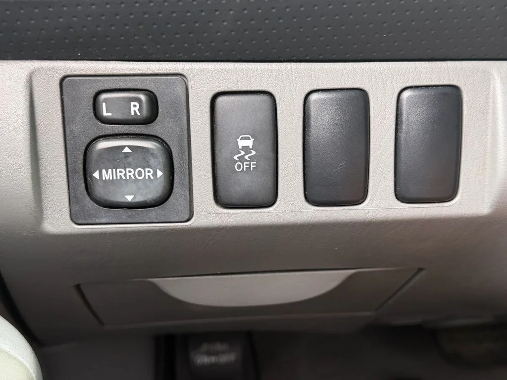 Used 2011 Gray Toyota PreRunner image 23
